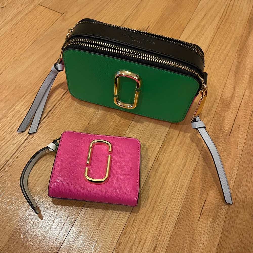 Marc Jacobs Snapshot Bag & Matching Wallet - image 5